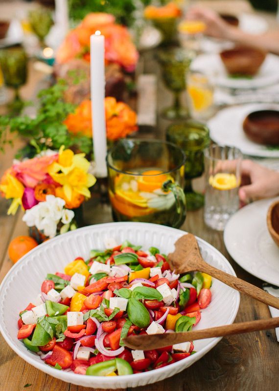 Summer backyard wedding dinner party | photo by Danielle Capito Photography | 100 Layer Cake