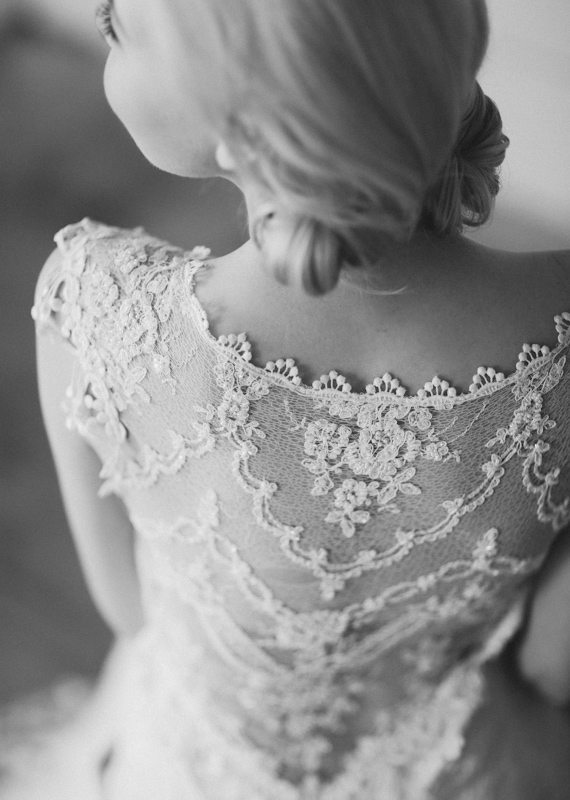 Claire Pettibone wedding dress | Photo by  Apryl Ann Photography | 100 Layer Cake