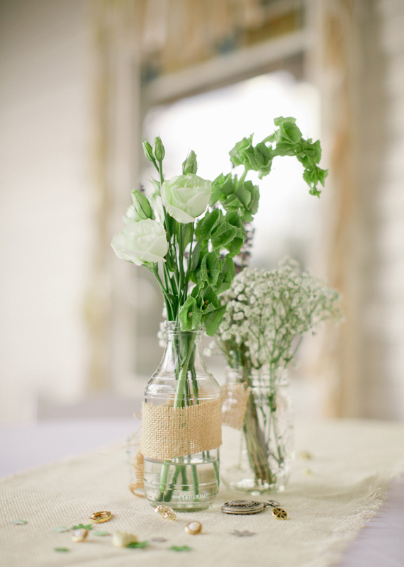 Rustic wedding decor | Photo by Jeremy Harwell | 100 Layer Cake