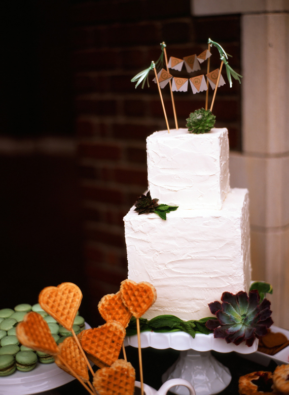 bunting cake topper | photo by Stacy Able | 100 Layer Cake