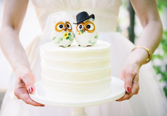 Owl wedding cake topper | photo by aster & olive photography | 100 Layer Cake