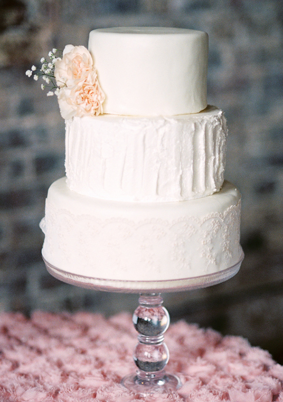 Pink and gold wedding ideas | photo by Lisa Dolan Photography | 100 Layer Cake