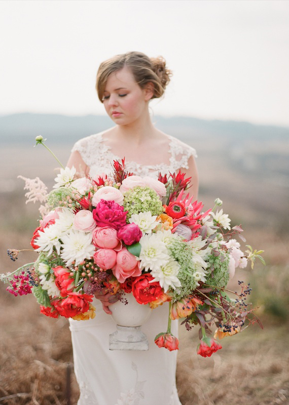 Rustic wedding inspiration | flowers by Bo Boutique | coordination by Wedding Sparrow | photo by Aneta Mak | 100 Layer Cake