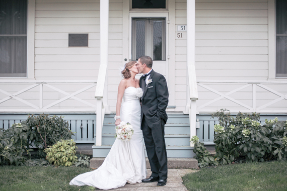 Northern California New Year's Eve wedding | Photo by Edyta Szyszlo | Read more - http://www.100layercake.com/blog/