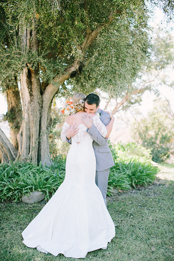 Romantic Southern California wedding | Photo by Beatrice Howell of RomaBea | Read more -  http://www.100layercake.com/blog/?p=70558