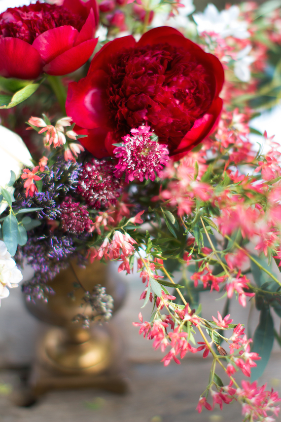 Backyard dinner party inspiration | Photo by Christine Doneé Photography | Read more - http://www.100layercake.com/blog/?p=71951 