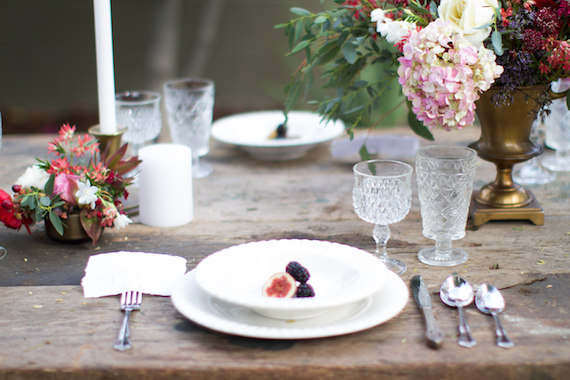 Backyard dinner party inspiration | Photo by Christine Doneé Photography | Read more - http://www.100layercake.com/blog/?p=71951 