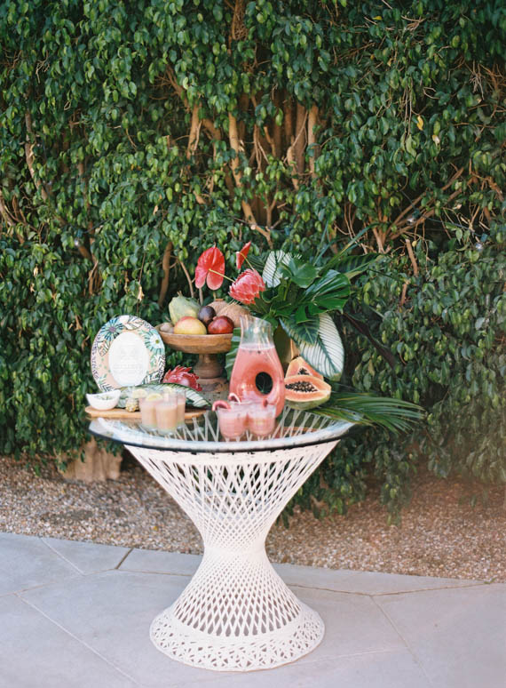 Tropical Summer wedding ideas | Photo by Ashley Kelemen | Event Design Sweet Emilia Jane | Read more - http://www.100layercake.com/blog/?p=72565