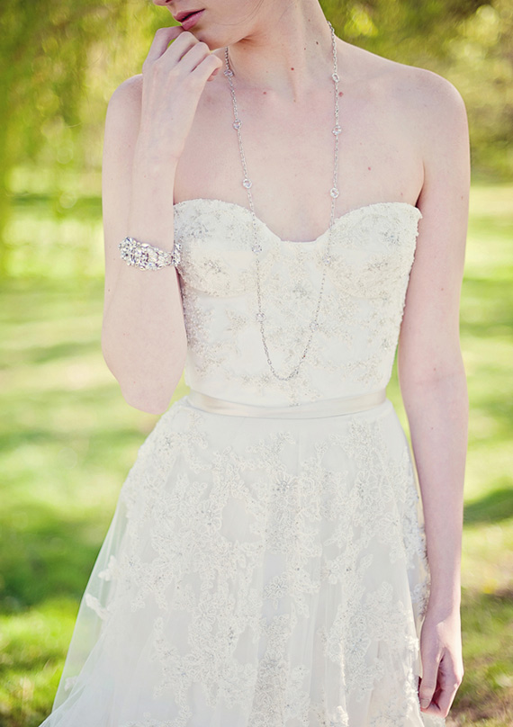 Bisou Bridal fashion inspiration | Photo by Vasia Photography | Read more - http://www.100layercake.com/blog/?p=72534 