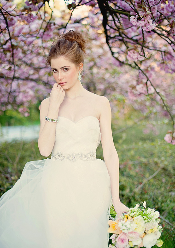 Bisou Bridal fashion inspiration | Photo by Vasia Photography | Read more - http://www.100layercake.com/blog/?p=72534 