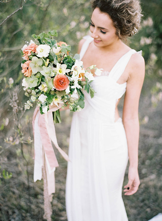 Bohemian spring bridal fashion | Photo by Ashley Kelemen | Read more - http://www.100layercake.com/blog/?p=73094