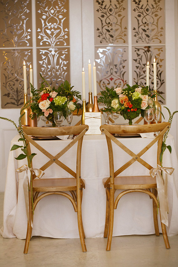 Intimate Brooklyn wedding inspiration | Read more - http://www.100layercake.com/blog/?p=73445