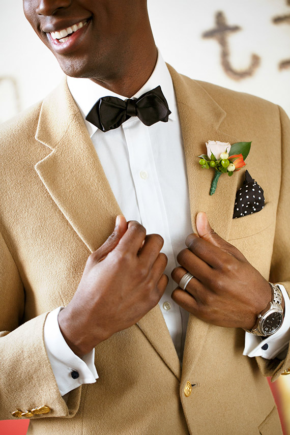 Intimate Brooklyn wedding inspiration | Read more - http://www.100layercake.com/blog/?p=73445