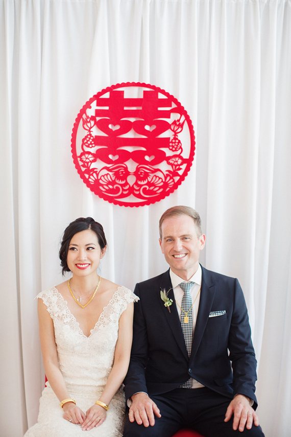 Modern Chinese wedding | Photo by Lucida Photography | Read more - http://www.100layercake.com/blog/?p=72510 