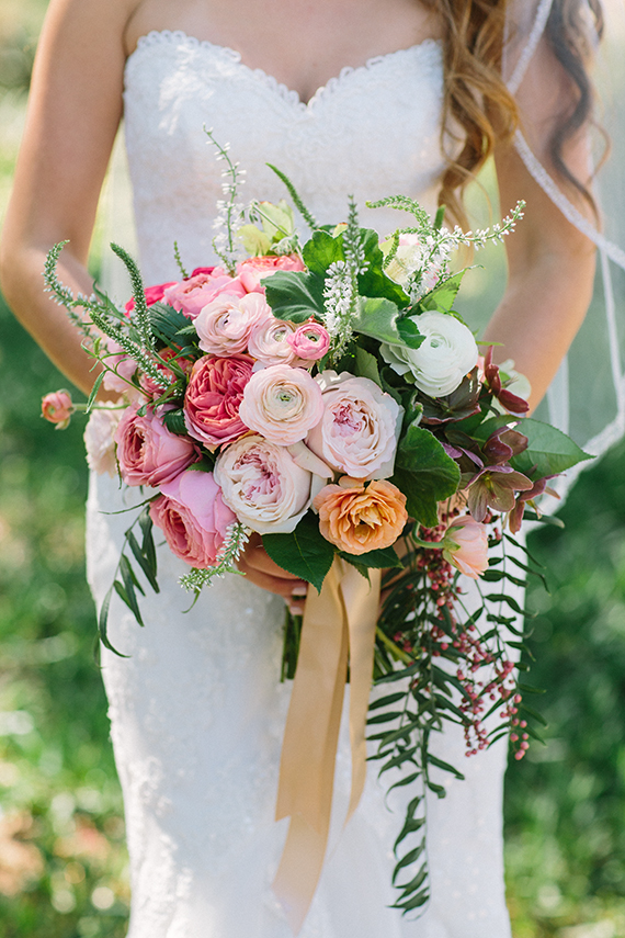 Bohemian California ranch wedding | Photo by Joielala | Read more -  http://www.100layercake.com/blog/?p=73648