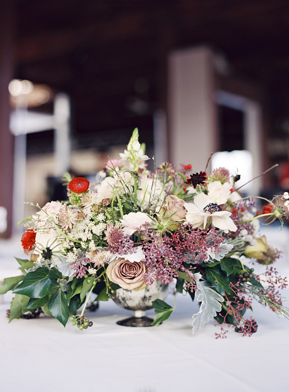 Vintage New York City Metropolitan Build wedding | Photos by Patricia Kantzos Photography | Read more - http://www.100layercake.com/blog/?p=73840