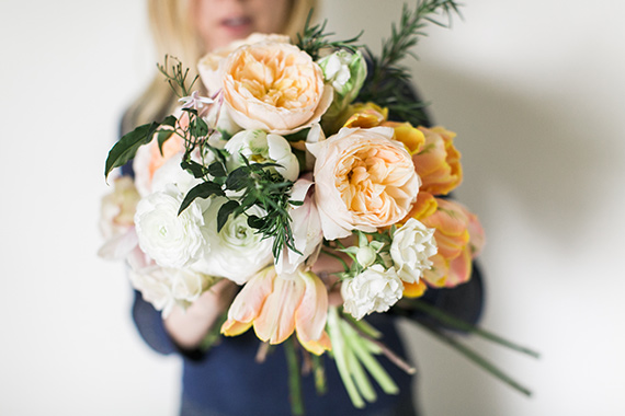 Summer hand tied bouquet idea | Flowers by Finch and Thistle Event Design | Photo by Stephanie Cristalli Photography | 100 Layer Cake