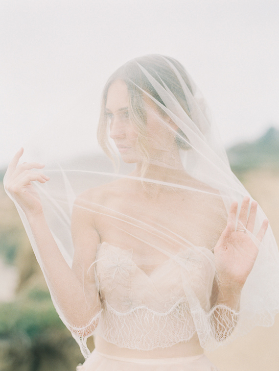 Blush coastal wedding inspiration | Photo by Carmen Santorelli | Read more - http://www.100layercake.com/blog/?p=74029