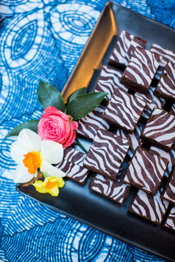 Glamping party ideas with Shelter Co | Photo by Kate Webber | Sweets by Batter Bakery | Read more - http://www.100layercake.com/blog/?p=75081