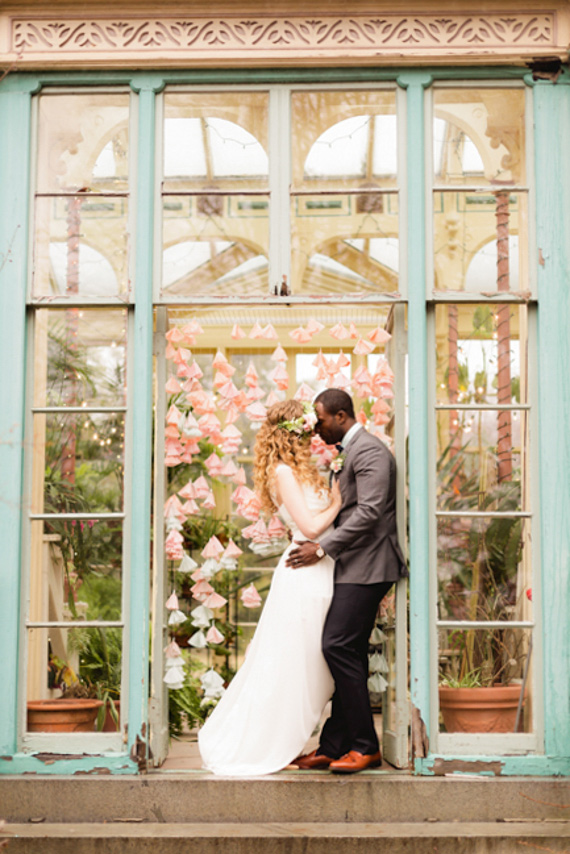 Romantic greenhouse wedding inspiration | Photo by Kate Hubler Photography | Read more - http://www.100layercake.com/blog/?p=75305