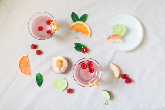 Summer cocktail recipe ideas  | Photo by Elisabeth Carol Photography | 100 Layer Cake
