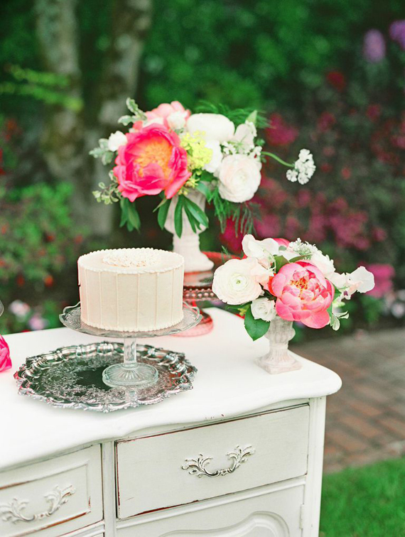 Vancouver garden-themed wedding inspiration | Photo by Christie Graham Photography | Event design Spread Love Events | Read more - http://www.100layercake.com/blog/?p=76177