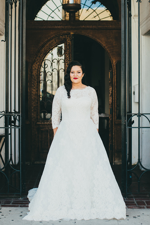 Dramatic wedding makeup | Photo by Phil Chester | 100 Layer Cake