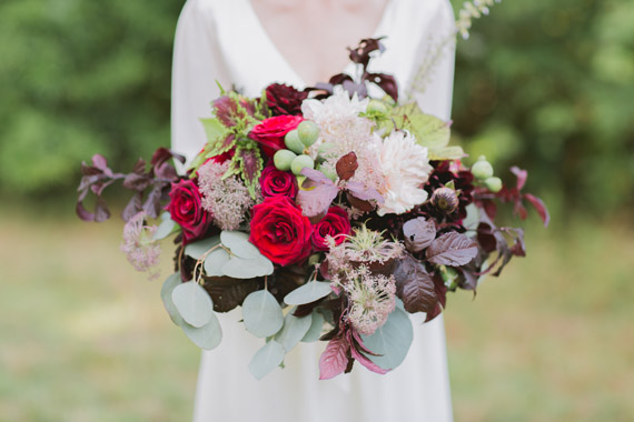 Fall floral wedding inspiration | Photo byTori Watson of Marvelous Things Photography | Read more - http://www.100layercake.com/blog/?p=78183