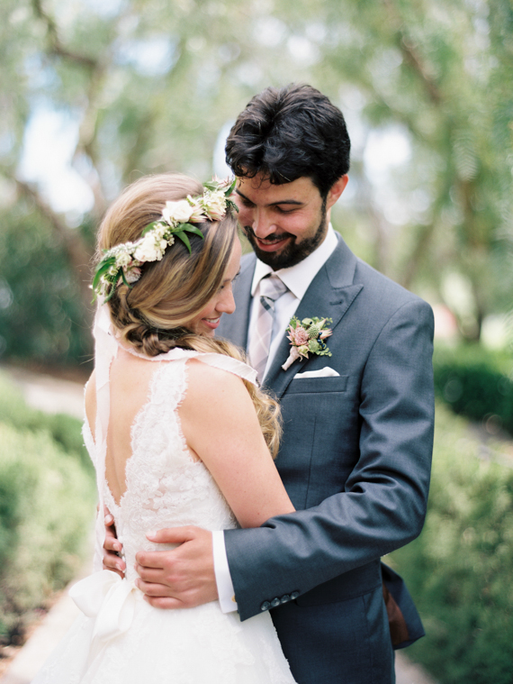 Southern California ranch wedding | Photo by Ashley Kelemen | Read more - http://www.100layercake.com/blog/?p=79005 