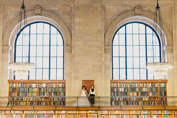 Winter wedding inspiration at the New York Public Library | Photo by His and Her weddings | Read more - http://www.100layercake.com/blog/?p=79390