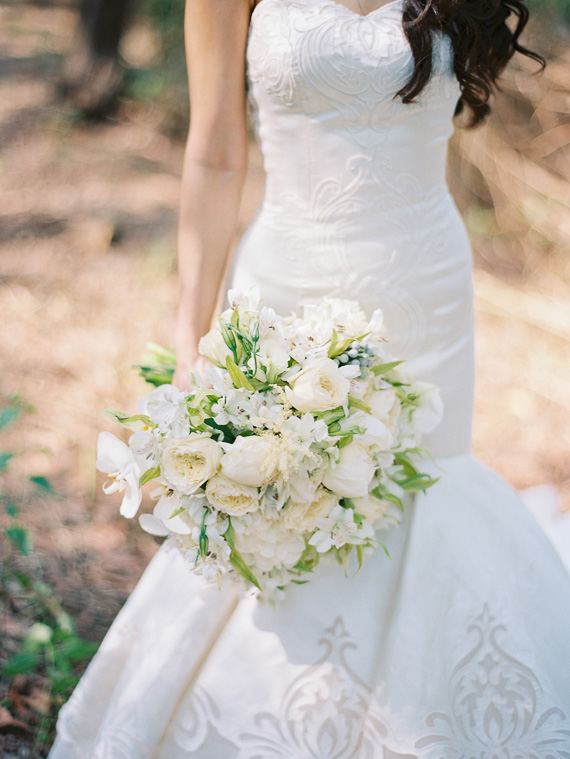 White Bali Wedding | Photo by Angga Permana Photo | Red more - http://www.100layercake.com/blog/?p=79682