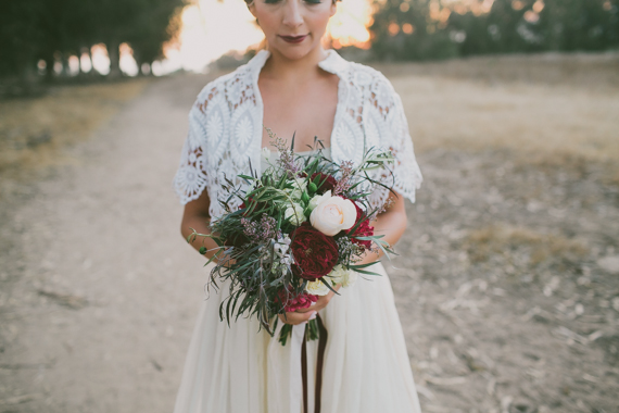 Bohemian elopement inspiration | Photo by Alyssa Armstrong Photography | Read more - http://www.100layercake.com/blog/?p=80963