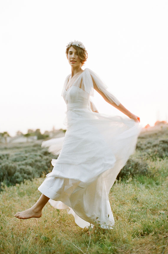 Lilac wedding inspiration | Photo by Stephanie Williams | 100 Layer Cake