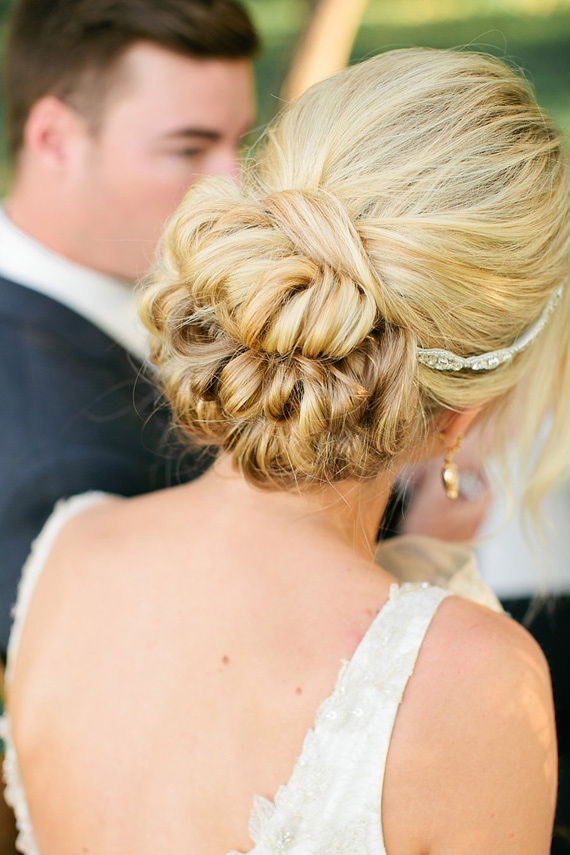 Sweet Autumn wedding inspiration | Photo by Callie Hobbs Photography | Read more - http://www.100layercake.com/blog/?p=80449 