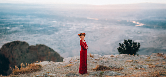 Rich red fall bridal portraits | Photo by Chris Dunn Photo | Read more - http://www.100layercake.com/blog/?p=82375
