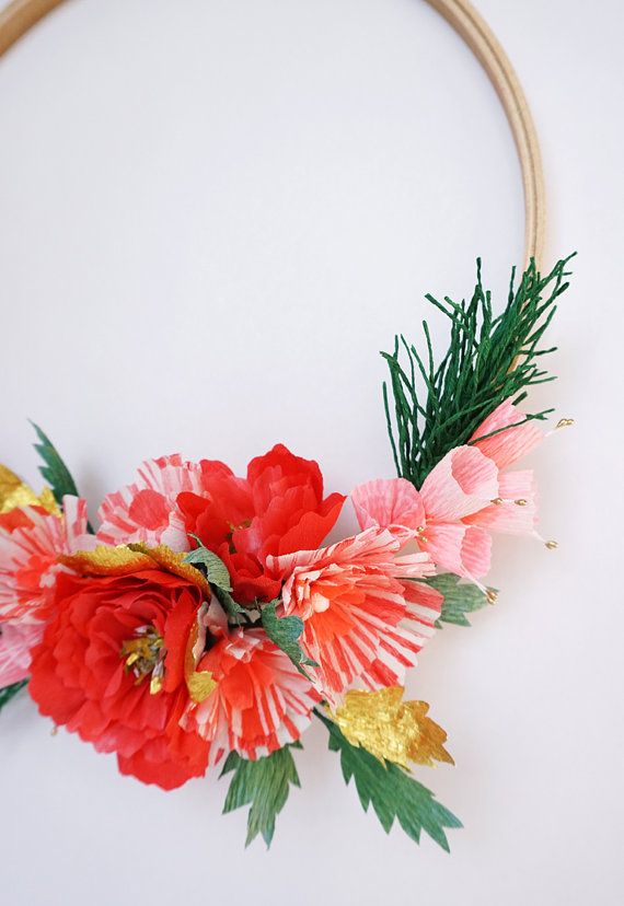 Paper flower holiday wreaths by Hayley Sheldon | Read more - http://www.100layercake.com/blog/?p=82411 