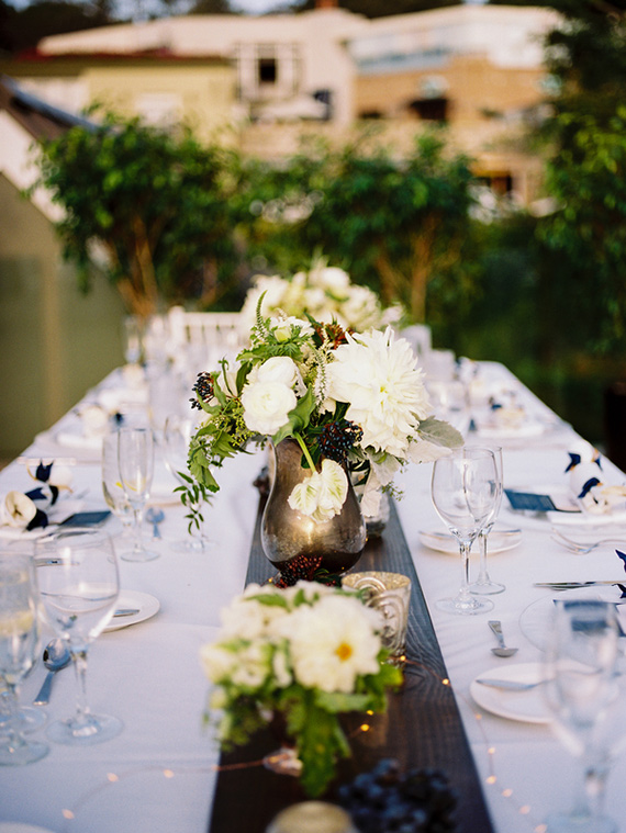Elegant navy and gold wedding | Photo by Shane and Lauren Photography | Read more - http://www.100layercake.com/blog/?p=83233 