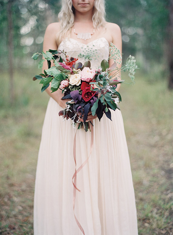 Fall bohemian wedding ideas | Photo by Byron Loves Fawn | Read more - http://www.100layercake.com/blog/?p=83203