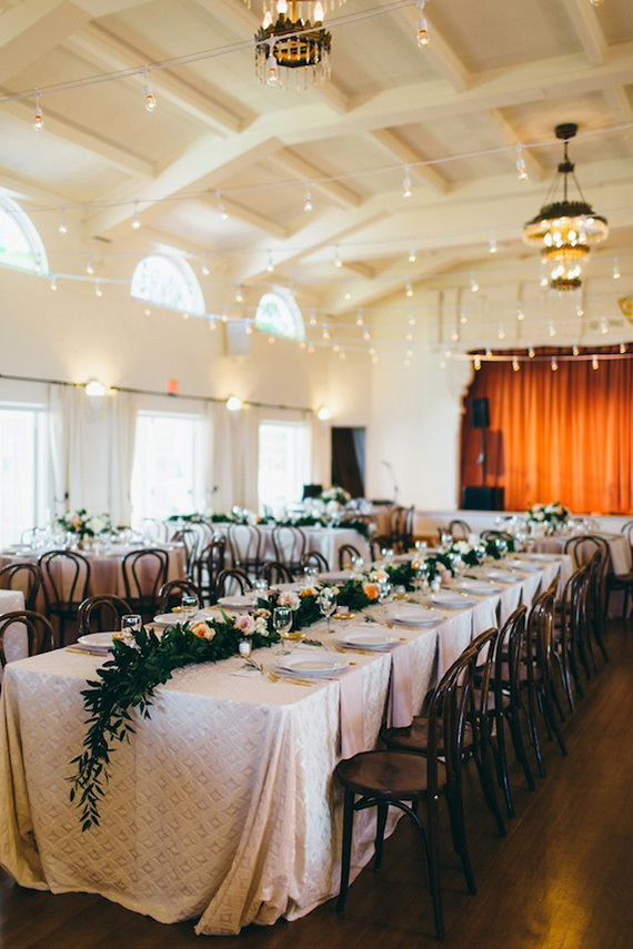 Elegant San Diego wedding | Photo by The Hearts Haven | Read more -  http://www.100layercake.com/blog/wp-content/uploads/2015/03/San-Diego-wedding