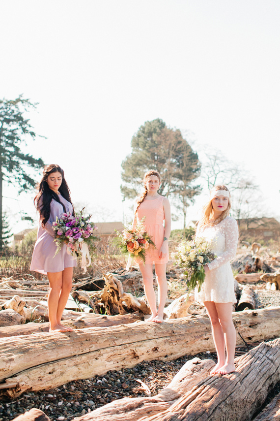 Bohemian floral inspiration  | Photo by  Catie Coyle Photography  | Read more - http://www.100layercake.com/blog/wp-content/uploads/2015/04/Bohemian-floral-inspiration