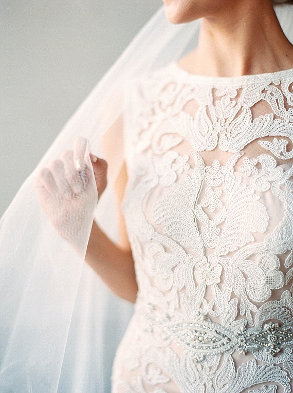 BHLDN wedding gown | Photo by  Melissa Jill Photography | Read more - http://www.100layercake.com/blog/wp-content/uploads/2015/04/Copper-and-coral-Arizona-wedding-inspiration