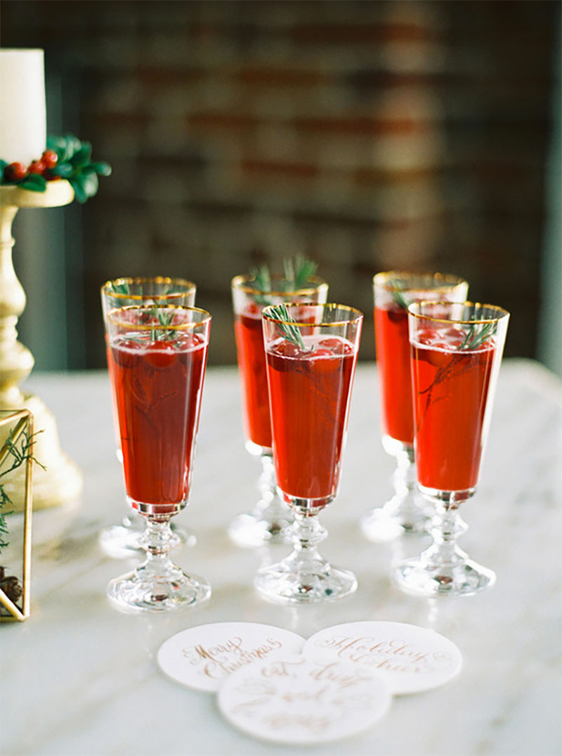 Festive holiday cocktail recipes cranberry fizz