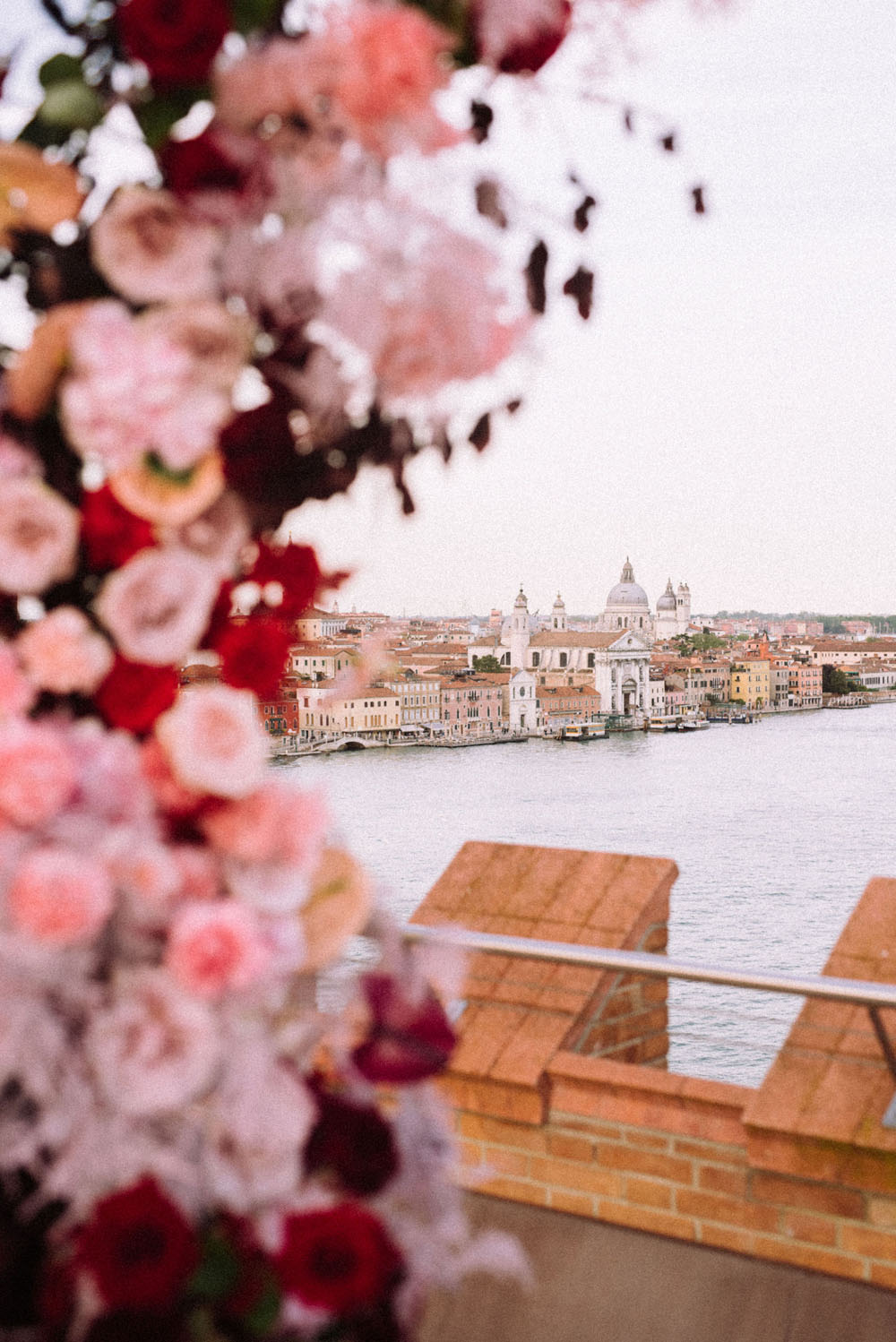 Glam micro wedding in Venice, Italy