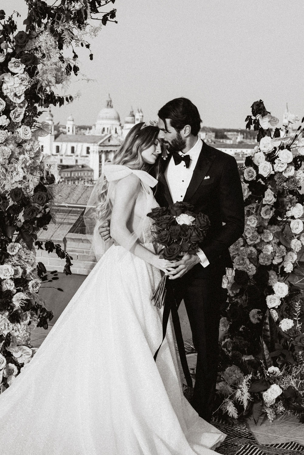Glam micro wedding in Venice, Italy