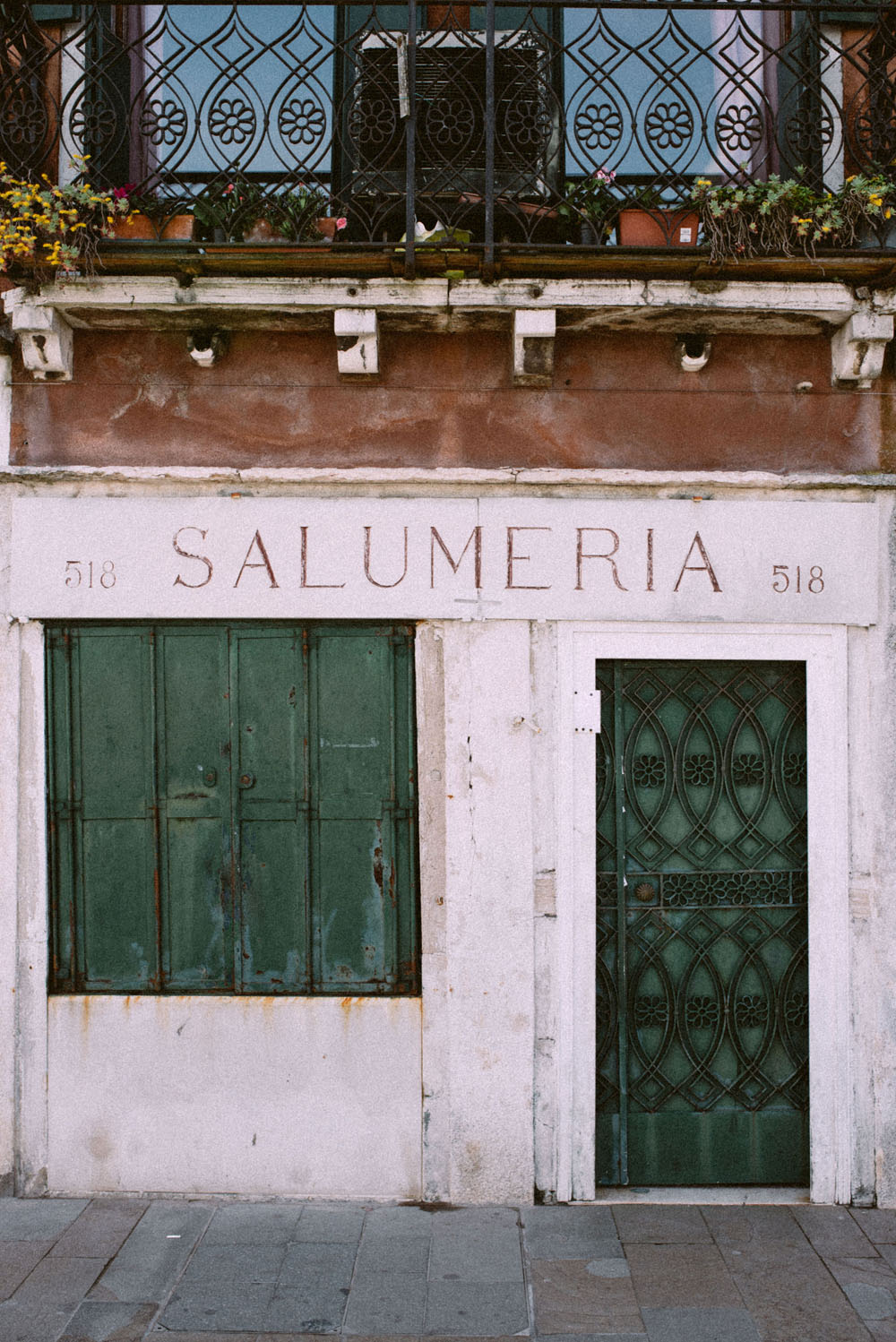 Glam micro wedding in Venice, Italy