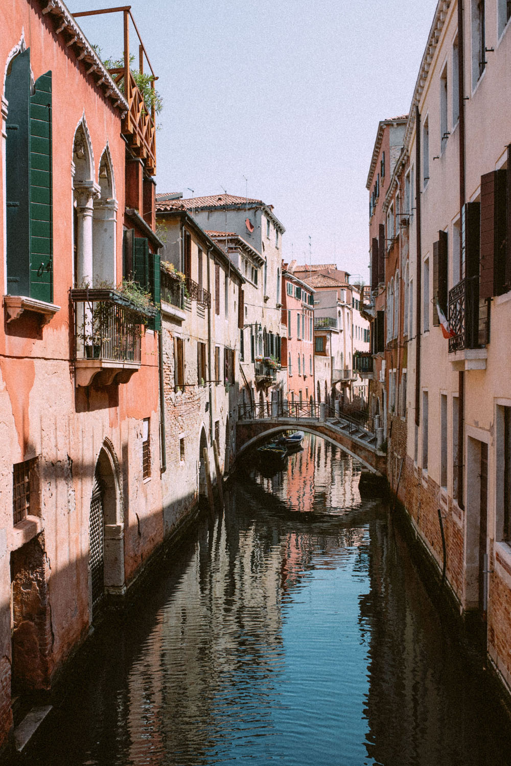 Glam micro wedding in Venice, Italy