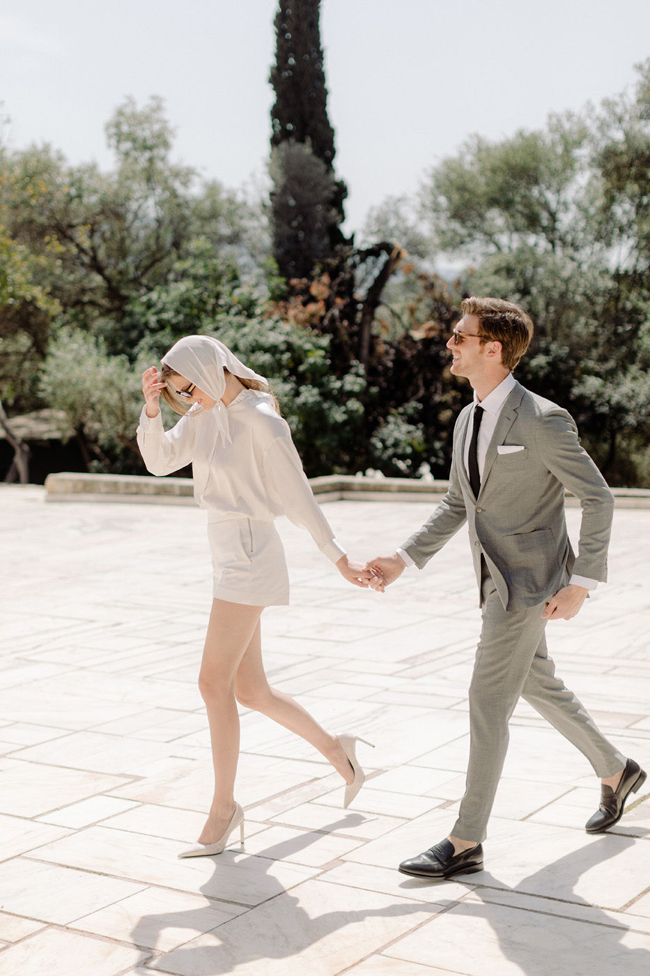 A stylish proposal + engagement shoot in Greece