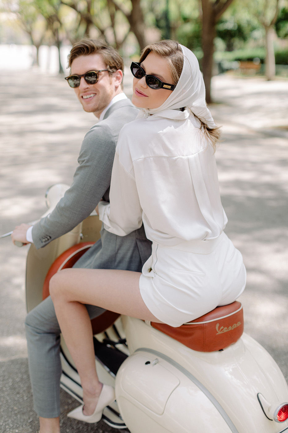 A stylish proposal + engagement shoot in Greece