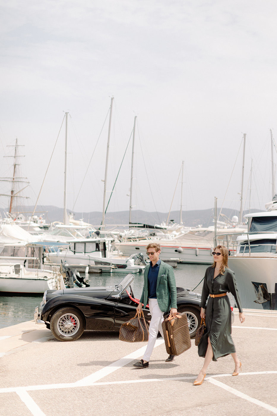 A stylish proposal + engagement shoot in Greece