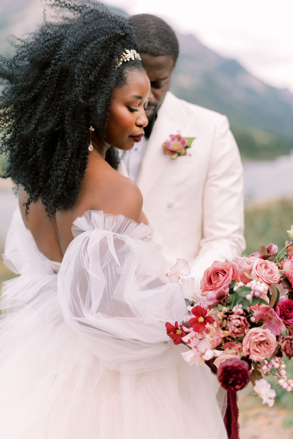 Stunning views meet fine art details in this fall Canada elopement